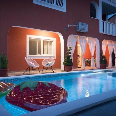 Villa J&J Apartments Residence With Swimming Pool Podstrana Exteriér fotografie