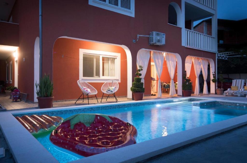 Villa J&J Apartments Residence With Swimming Pool Podstrana Exteriér fotografie