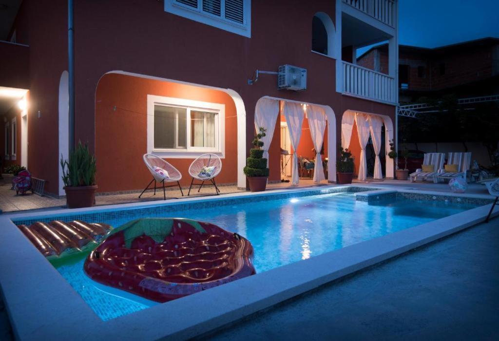 Villa J&J Apartments Residence With Swimming Pool Podstrana Exteriér fotografie